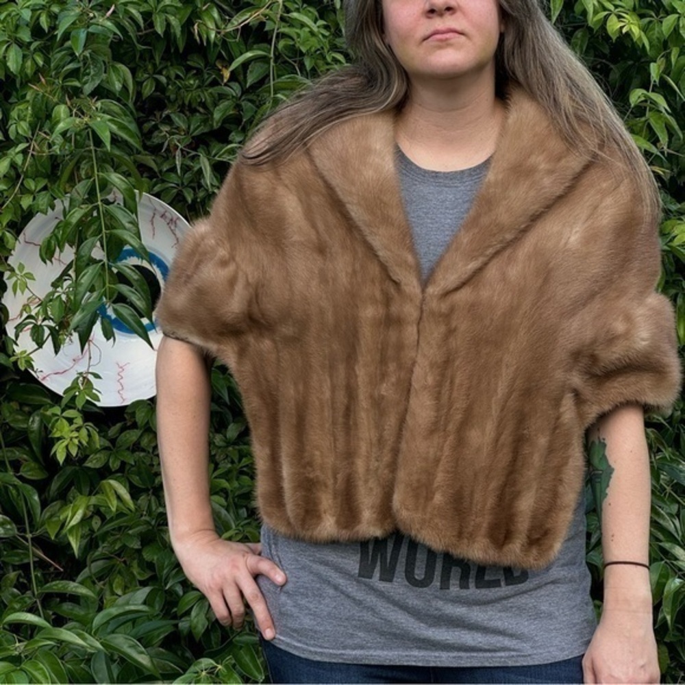 Vintage luxurious mink stole